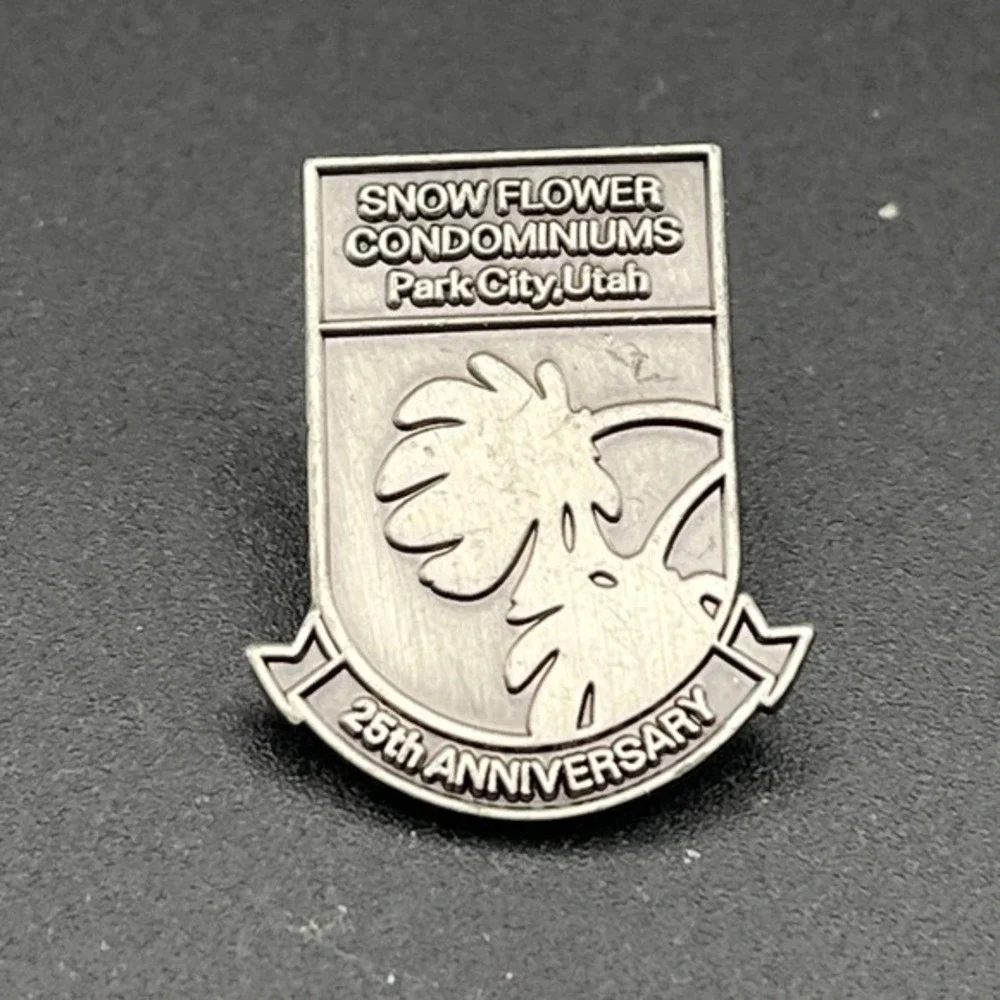 25th Anniversary Snow‎ Flower Condominiums Park City Utah Lapel Hat Pin
